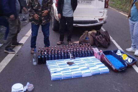 Zunheboto SOT caught drugs in police sticks Bolero car